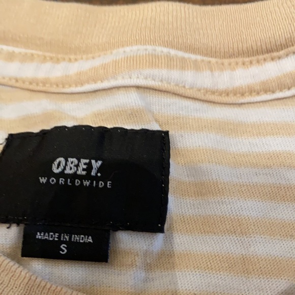 Obey T-Shirt - Picture 3 of 3